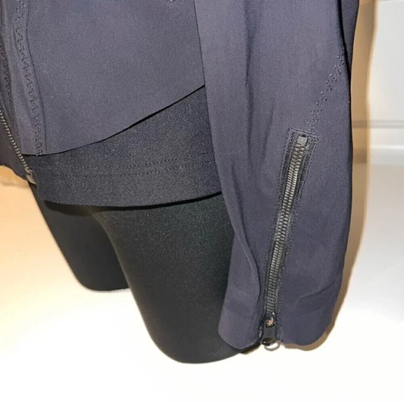 Lululemon Bust A Move Jacket Size 4 ❤️ - Picture 7 of 10